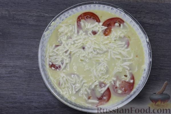 Омлет с помидорами, жареным луком и сыром (в духовке)