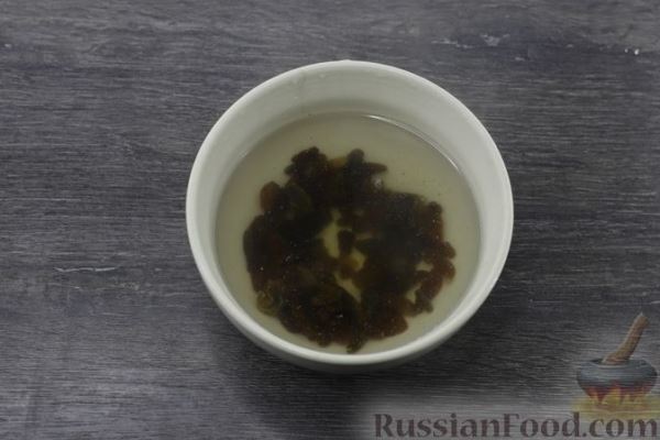 Овсяные батончики с семечками, изюмом и мёдом (без духовки)