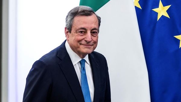 Президент Италии отказался принять отставку премьер-министра Драги<br />
