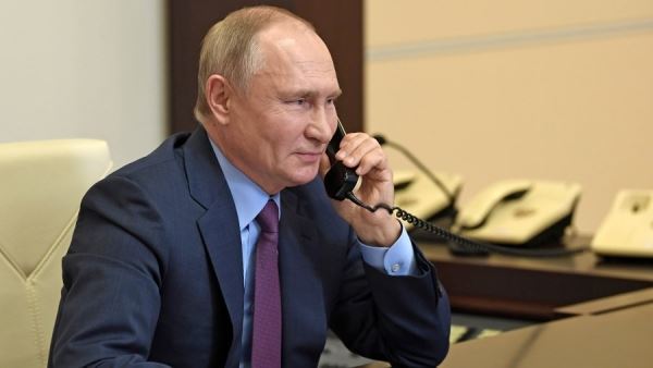 Путин и Эрдоган провели телефонные переговоры<br />
