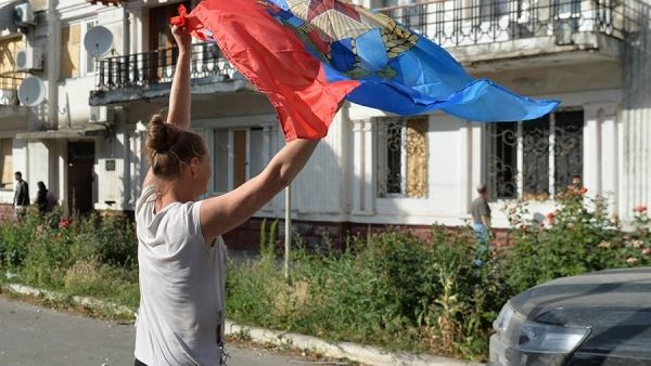 Телеканал France 2 показал радостных жителей Лисичанска после освобождения<br />
